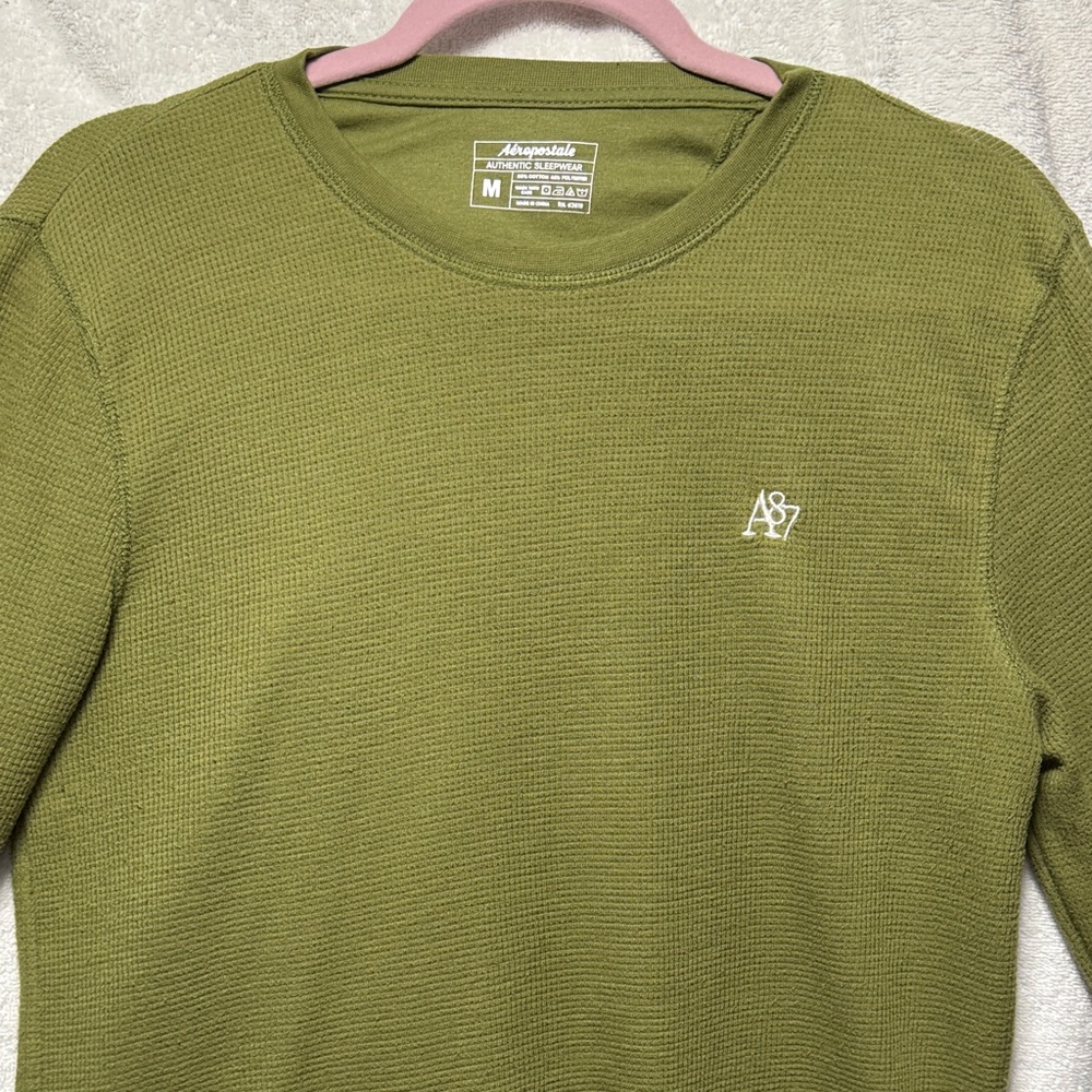 Aeropostale Men's Olive Long Sleeve Tee